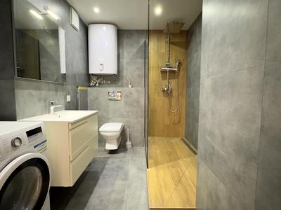 квартира за адресою Регенераторна вул., 4 к1