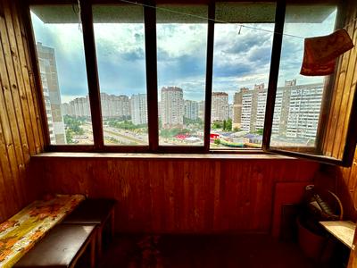 квартира за адресою Анни Ахматової вул., 15