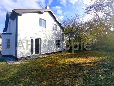 будинок за адресою с. Старі Петрівці, Грушевського, 25