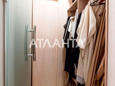 комерційна за адресою Добровольців вул. (Маршала Говорова), 18
