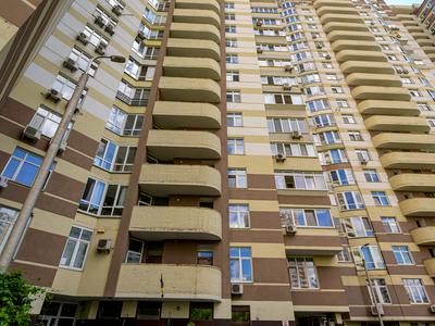 квартира за адресою Анни Ахматової вул., 22