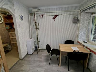 комерційна за адресою Зелена вул., 32