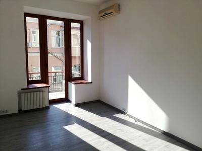 коммерческая по адресу Паторжинского ул., 4