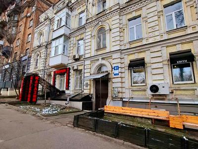 комерційна за адресою Січових Стрільців вул. (Артема), 81