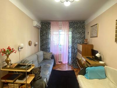 квартира за адресою Вінстона Черчеля, 20