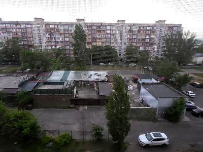 квартира за адресою Зої Гайдай вул., 7-Б