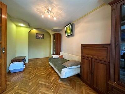 квартира за адресою Братів Дужих вул. (Володимира Комарова), 22а
