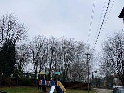 ділянка за адресою Комарова