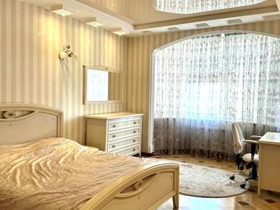 квартира по адресу Киев, Осенняя ул., 33