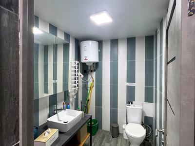 комерційна за адресою Центральна вул., 51-В