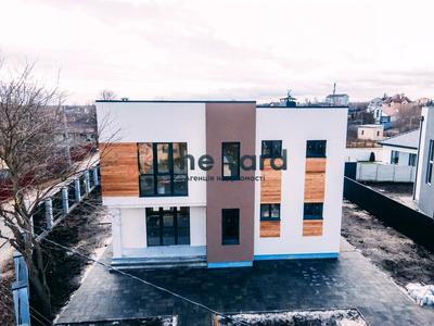 будинок за адресою Набережна вул., 7а