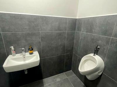 комерційна за адресою Героїв Упа, 73б