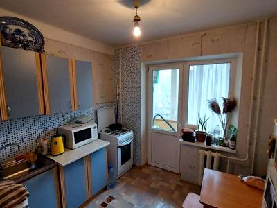 квартира за адресою Євгена Коновальця вул. (Щорса), 37