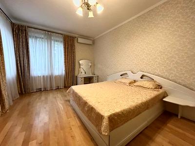 квартира за адресою Юліана Захарієвича вул., 2
