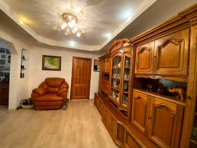 квартира за адресою Братства Тарасівців вул. (Декабристів), 12/37