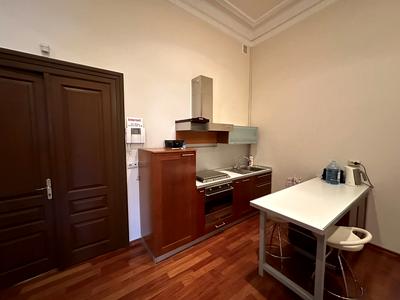 квартира за адресою Театральна вул., 23