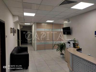 коммерческая по адресу Степана Бандеры просп. (Московський), 8