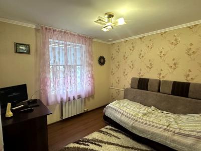 будинок за адресою Євгена Чикаленка вул., 48
