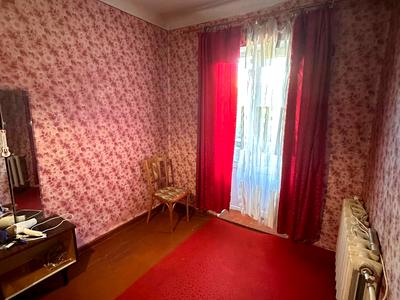 квартира за адресою Сенатора Маккейна, 1