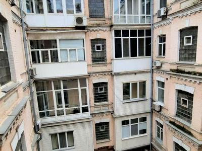 квартира за адресою Шота Руставелі вул., 34