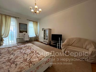 квартира за адресою Заньковецької вул., 4