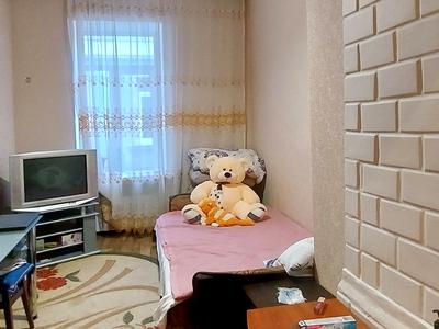 квартира за адресою Утьосова вул., 6