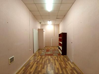 коммерческая по адресу Героїв у ул. (Театральна), 10