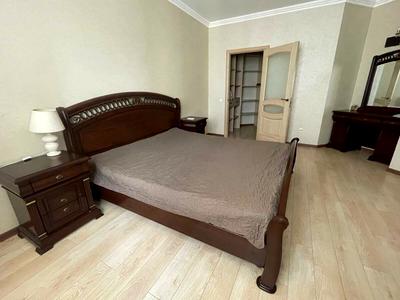 квартира за адресою Срібнокільська вул., 1