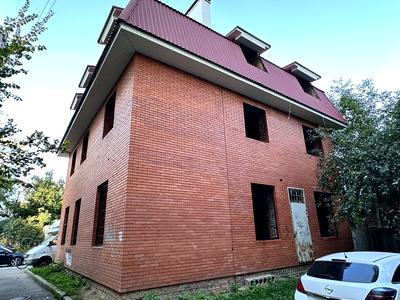комерційна за адресою Освіти вул., 4в