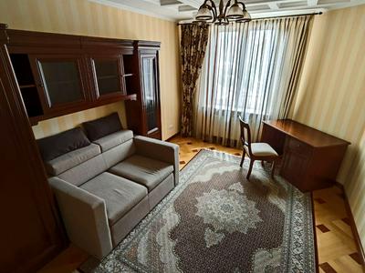 квартира за адресою Осіння вул., 33