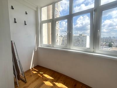 квартира за адресою Драгоманова вул., 40-Ж