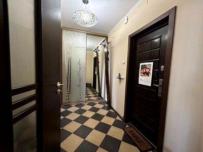 квартира по адресу Ревуцкого ул., 11