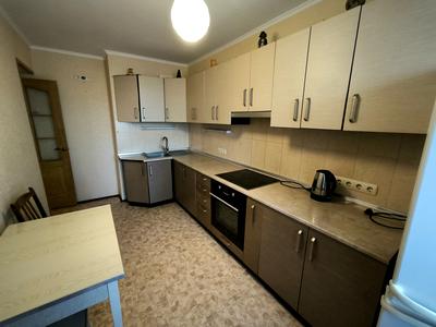 квартира за адресою Петра Радченка вул., 12
