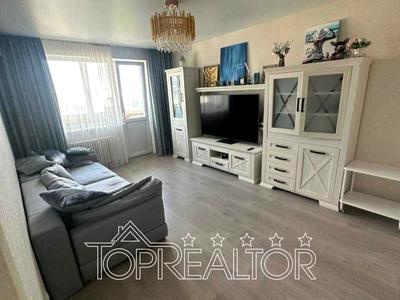 квартира за адресою Космічна вул., 11