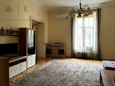 квартира за адресою Дорошенка П., 44