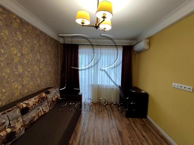 квартира по адресу Чёрных Запорожцев ул. (Петра Запорожця), 8-Б
