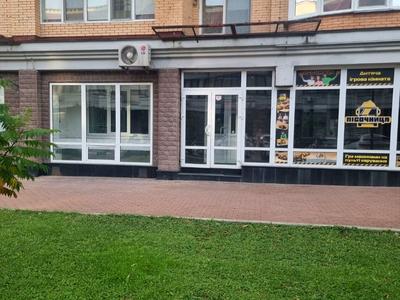 комерційна за адресою Володимира Івасюка просп. (Героїв Сталінграду), 8