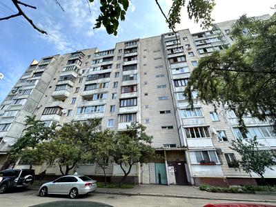 квартира за адресою Автозаводська вул., 93