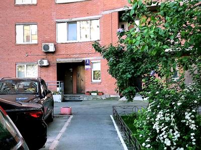 квартира за адресою Анни Ахматової вул., 13-Д