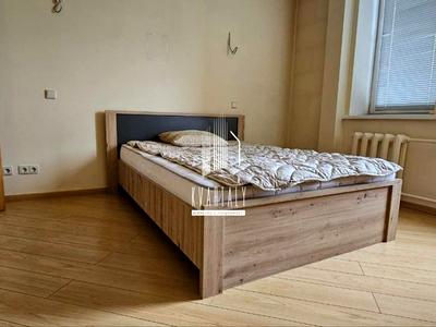 квартира за адресою Миколи Амосова вул., 4