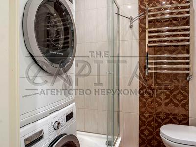 квартира за адресою Регенераторна вул., 4 к11
