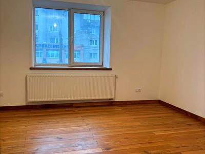 квартира за адресою Поибузька, 12/1