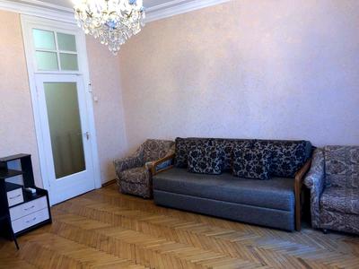 квартира за адресою Почайнинська вул., 45/48