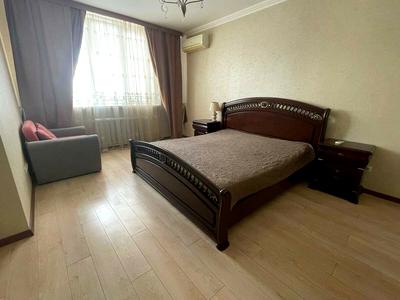 квартира за адресою Срібнокільська вул., 1