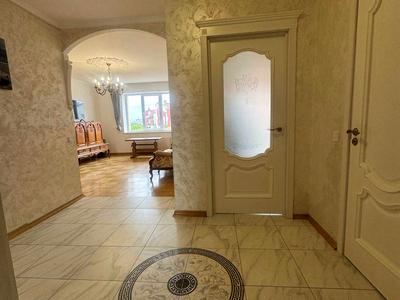 квартира за адресою Жасминова вул., 5б