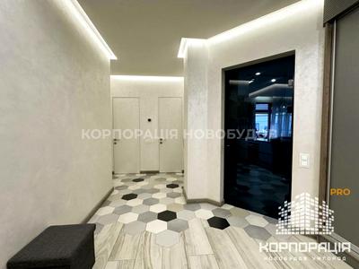 квартира за адресою Олександра Хіри вул., 5
