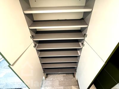 квартира за адресою Регенераторна вул., 4к2