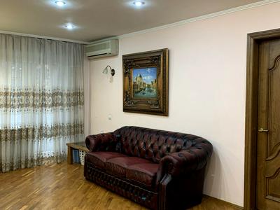 квартира за адресою Воскресенська, 12