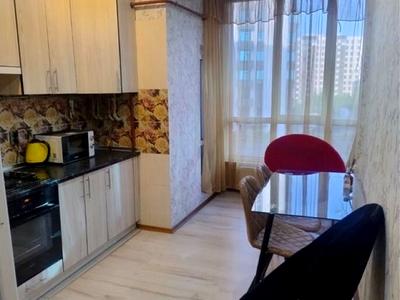 квартира за адресою Героїв Небесної Сотні просп., 18/8