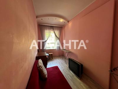 квартира за адресою Утьосова вул., 6